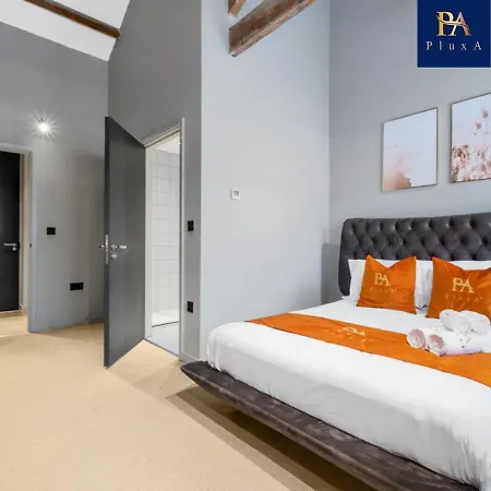 Apartment Pluxa Terracotta 2 Bedroom With Car Park