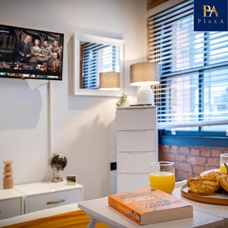Pluxa Terracotta 2 Bedroom With Car Park Apartment