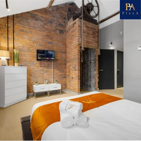 Apartment Pluxa Terracotta 2 Bedroom With Car Park Birmingham